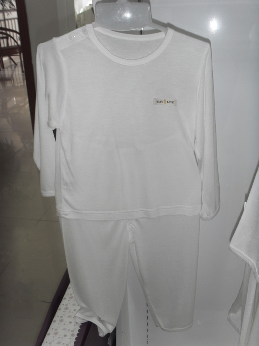 娃愛的蓓蓓麻賽爾汗布內(nèi)衣