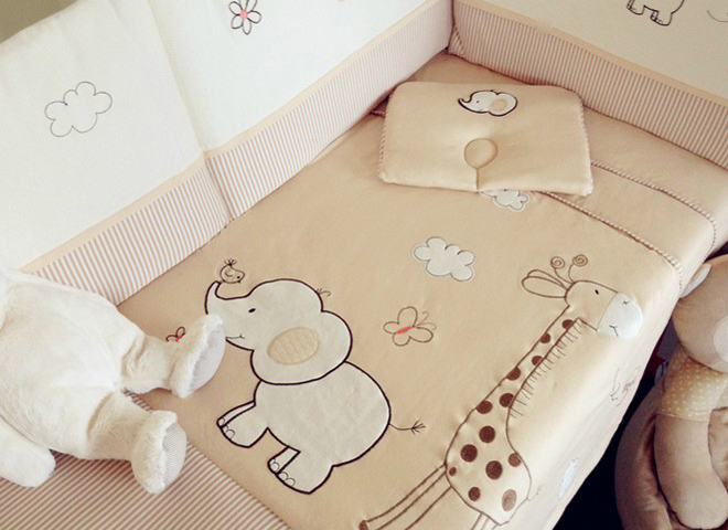 喜樂(lè)寶淺黃午休被