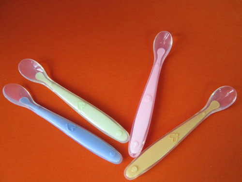 苗哺專(zhuān)家安全多用途嬰兒硅膠勺