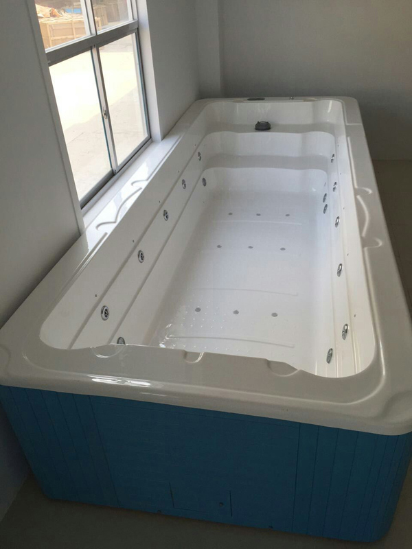 童伴麗嬰游泳池藍色.jpg 童伴麗嬰游泳池藍色.jpg