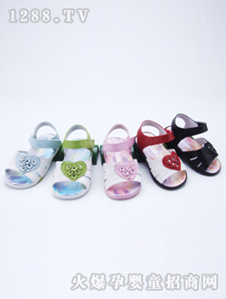 ˹�˼{�r(sh��)��Ůͯ��Ь