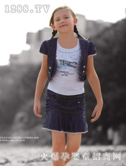 Ziwaa���{ɫͯ�b