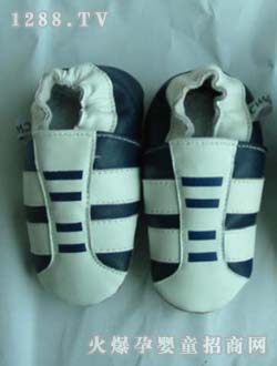 ϲ�R���{(l��n)��ɫ�냺Ь