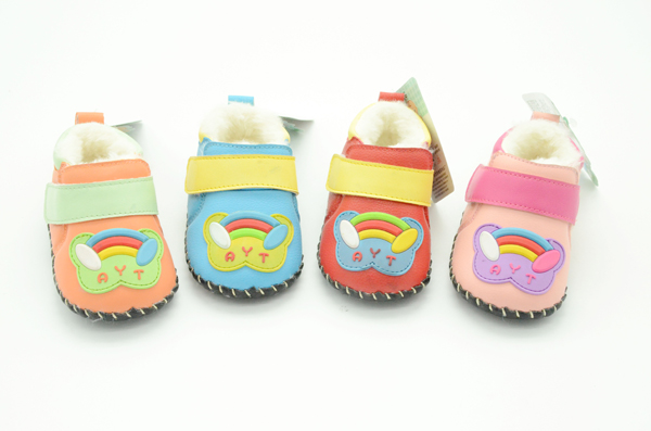 愛嬰童皮面寶寶鞋